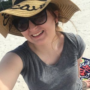 Meet your Posher, Isabel